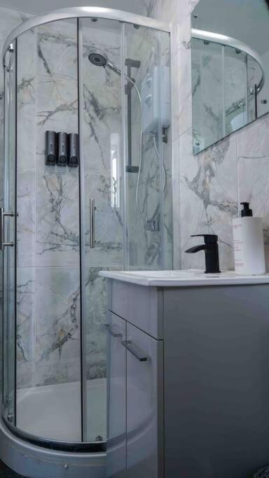 Stunning Two Bed City Centre Apartment Leeds  Eksteriør bilde